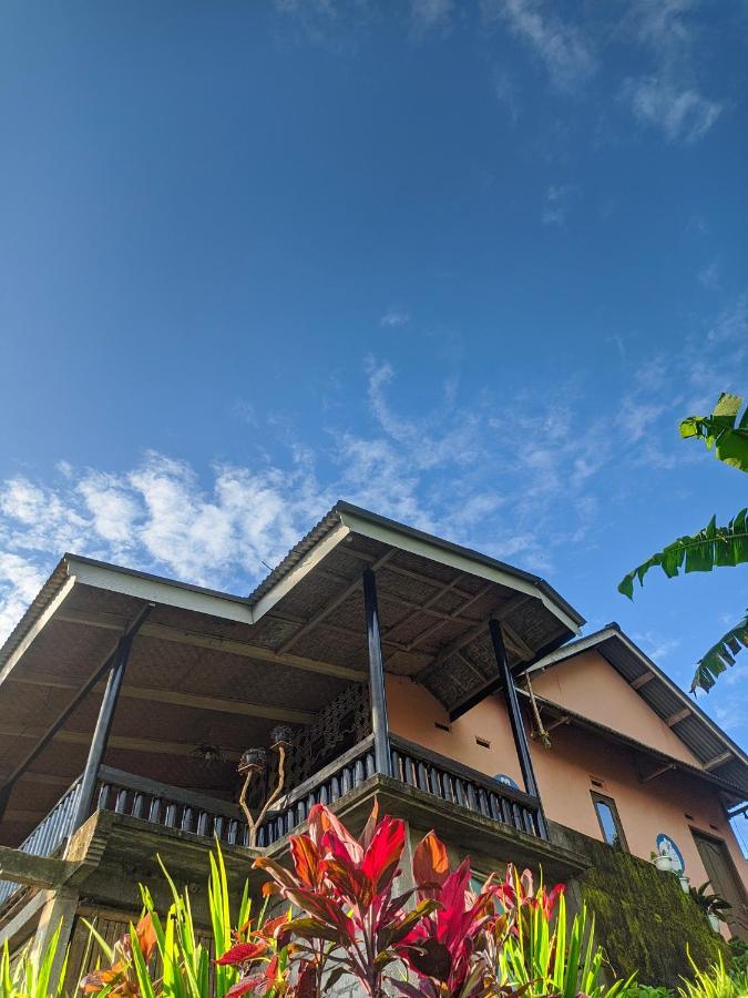 Tetebatu Mountain View Homestay Экстерьер фото