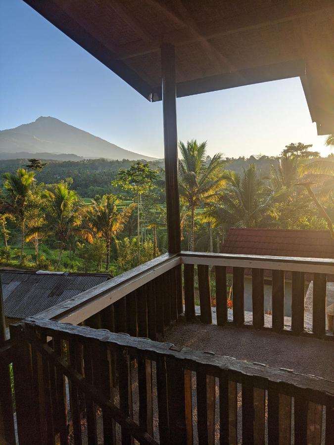 Tetebatu Mountain View Homestay Экстерьер фото